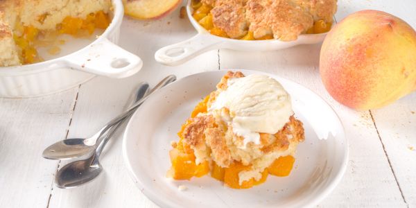 PEACH-COBBLER_600.jpg
